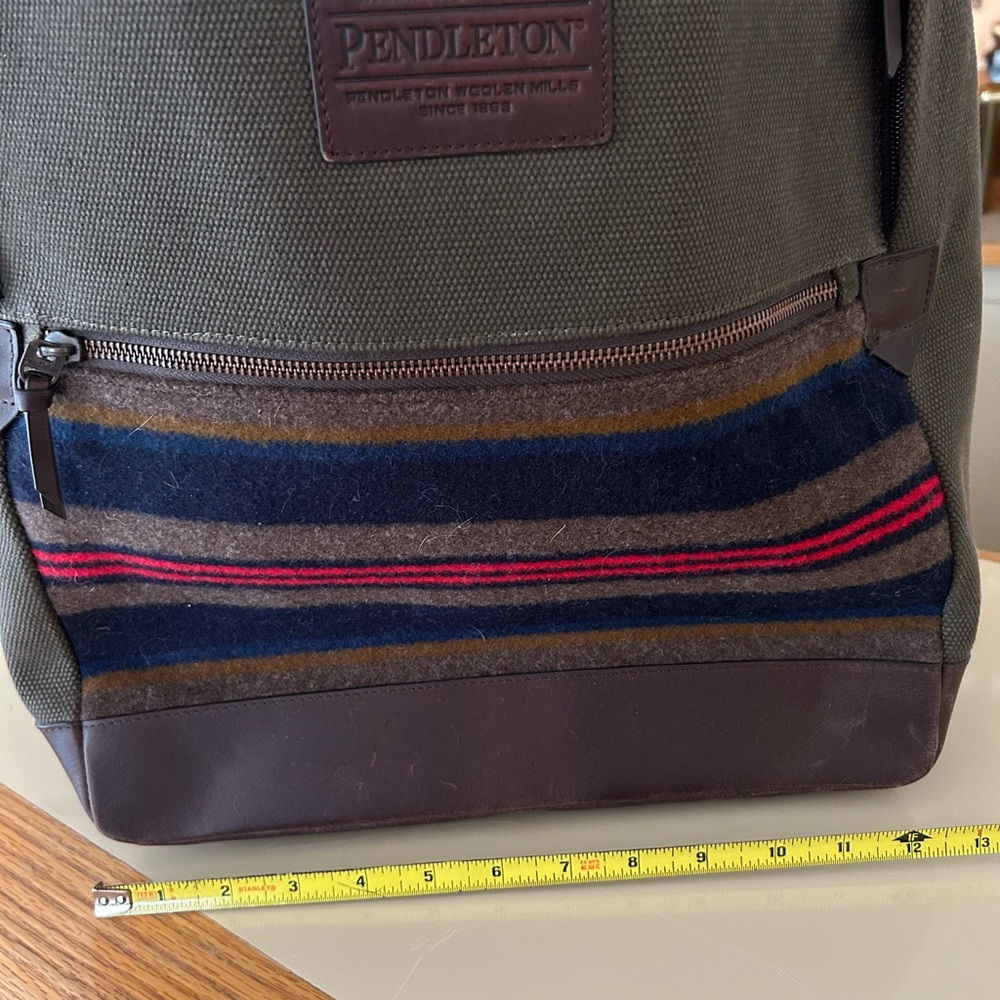 Pendleton backpack, like new - Picture 6 of 7